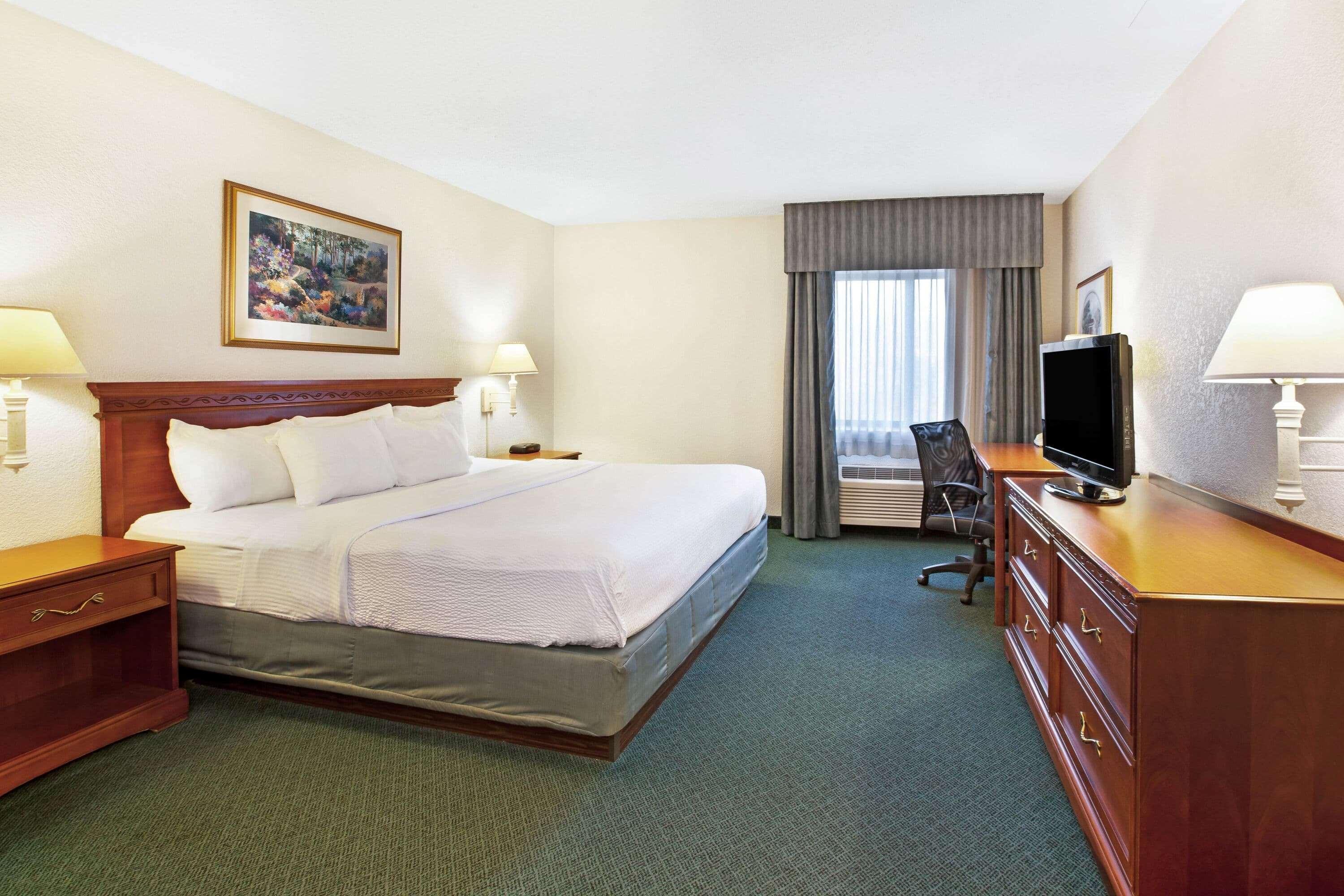 La Quinta Inn By Wyndham Detroit Canton Exterior foto