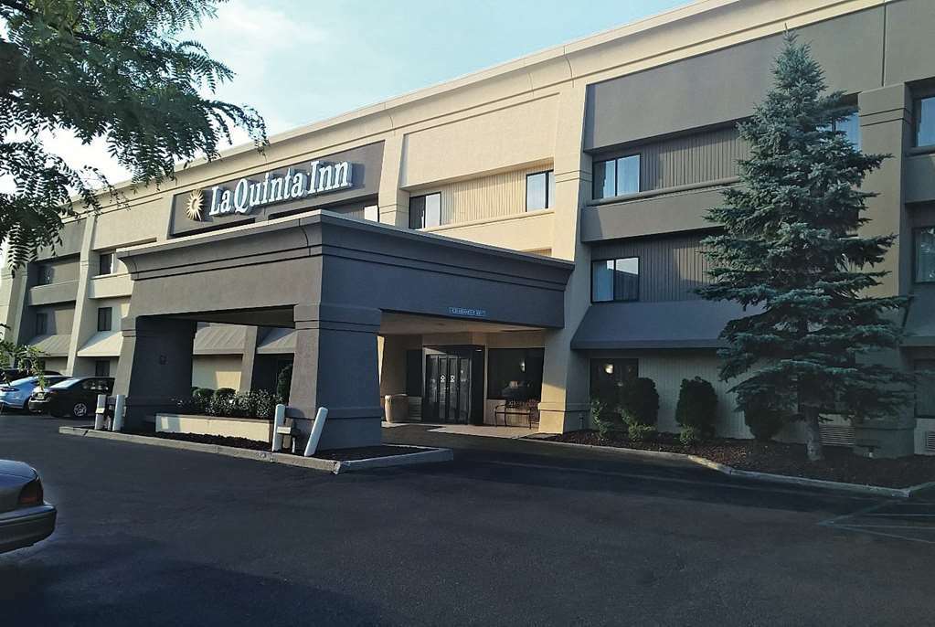 La Quinta Inn By Wyndham Detroit Canton Exterior foto
